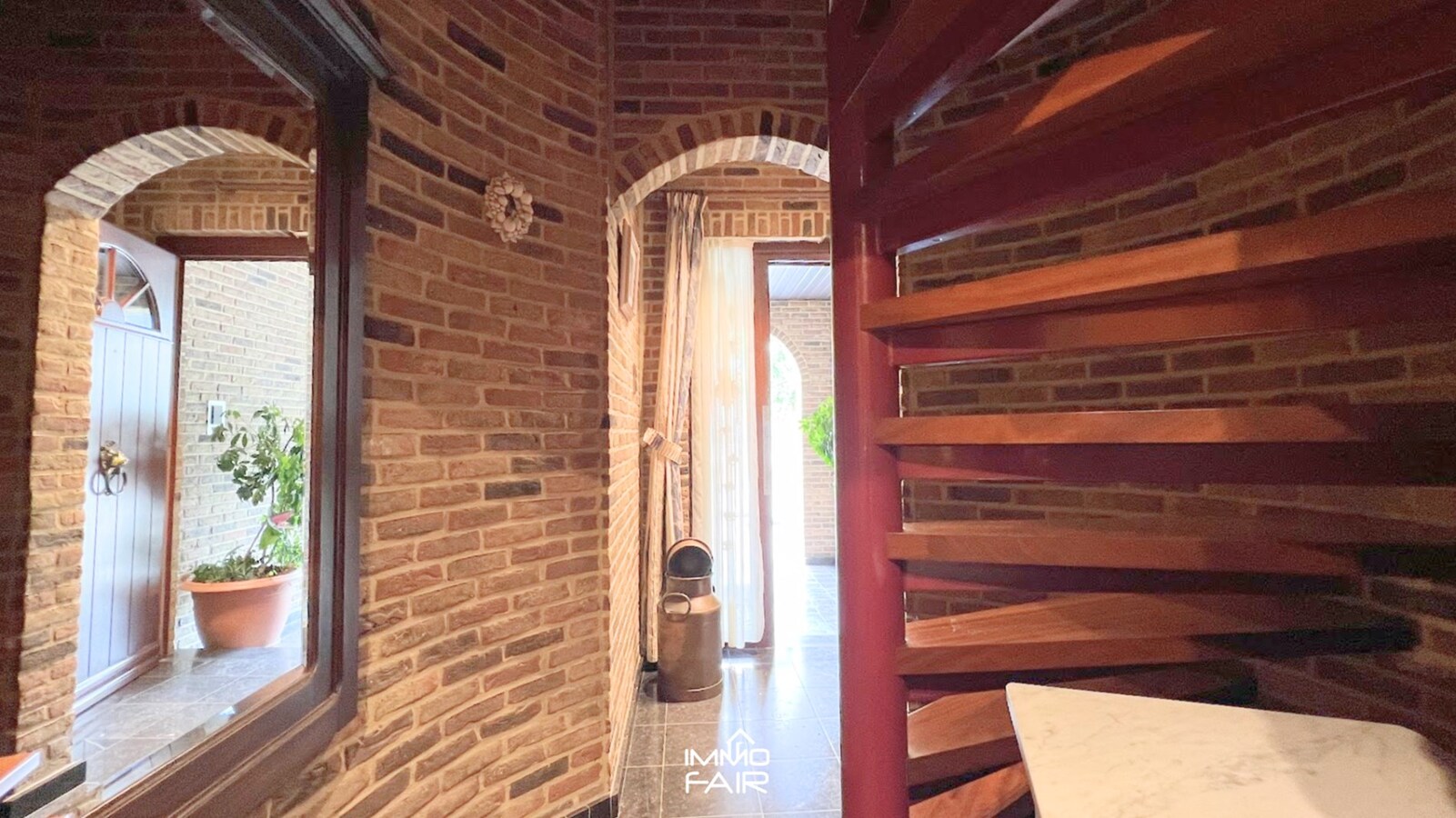 Stijlvol woon- en handelshuis met charmante stadstuin 