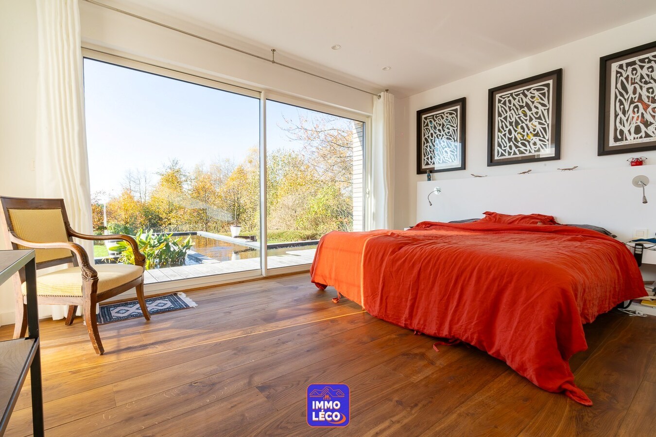 Propriété de prestige au Bois Fichaux avec dépendance, érigée sur 1899m² ! Vue imprenable ! 