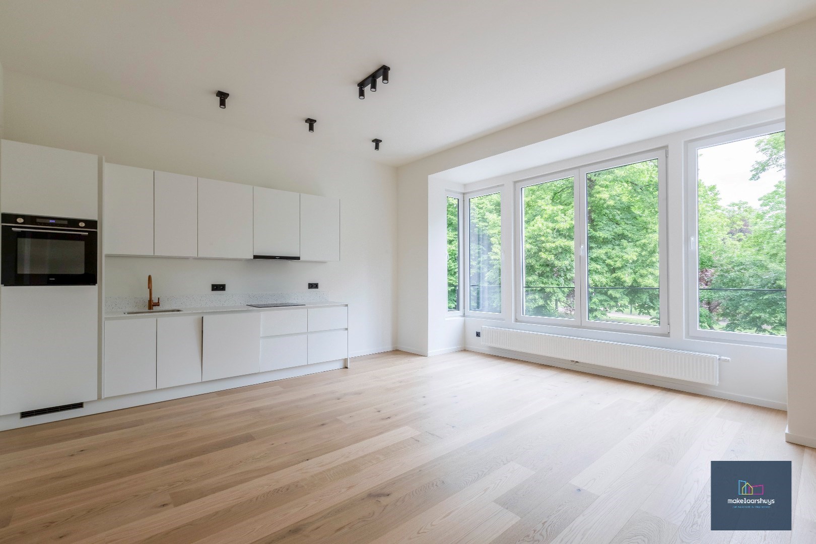 Gunstig gelegen 2 slaapkamerappartement met terras  nabij het Zuidpark 