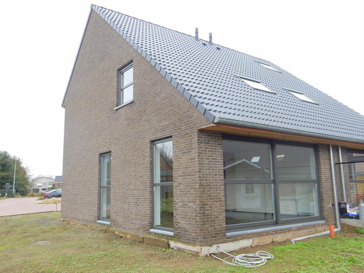 Moderne nieuwbouwwoning met 3 slaapkamers 
