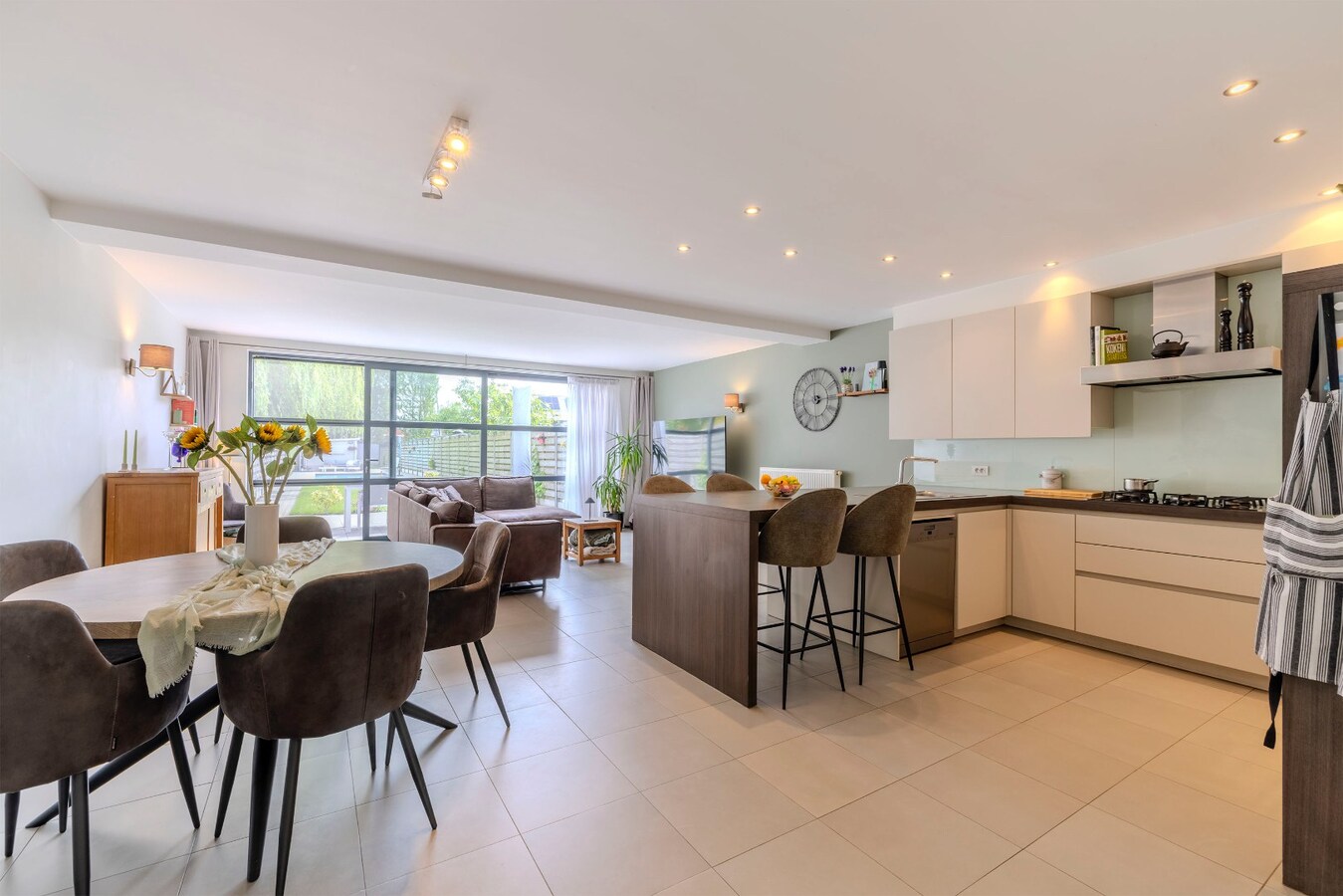 Instapklare, energiezuinige woning - 4 slpks - tuin - zwembad 