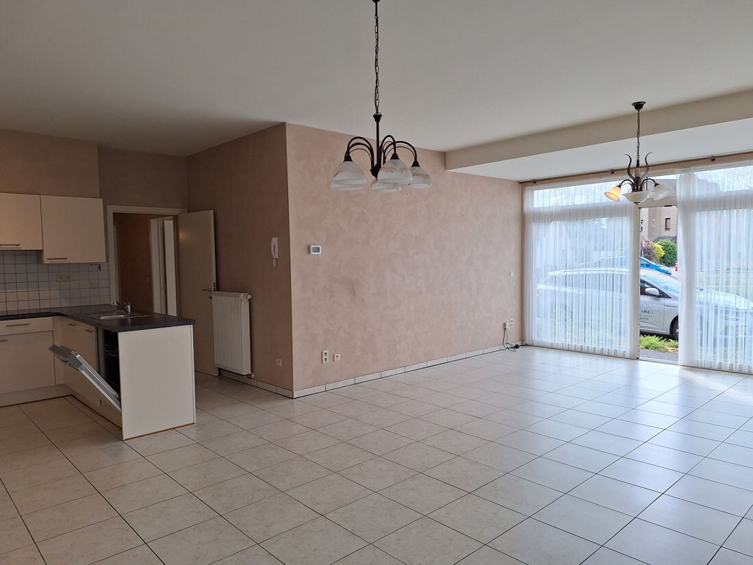 Perfect gelegen gelijkvloers appartement in het Centrum van Neerpelt 