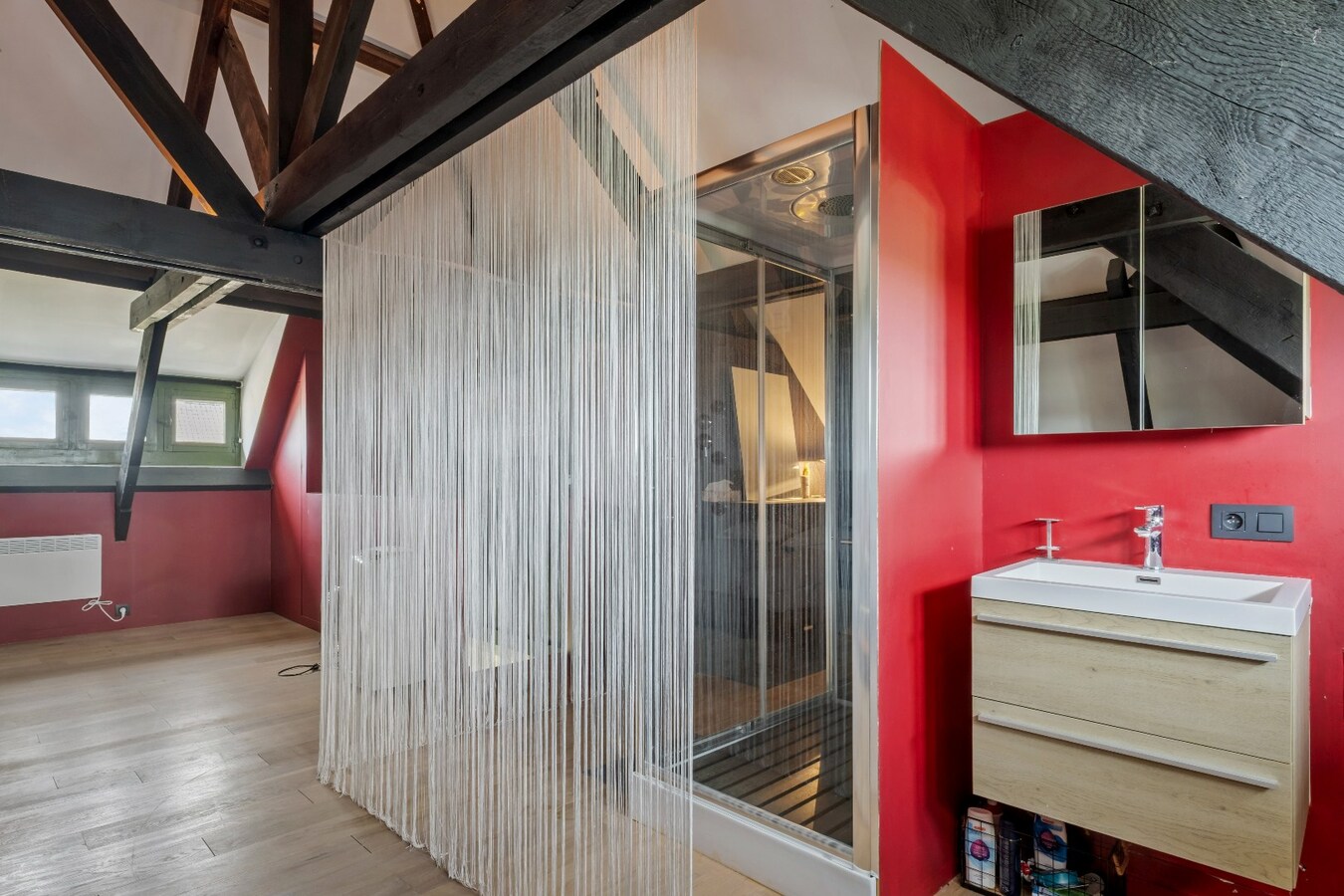 Exclusieve villa met buitenzwembad en privéwelness te Waregem ! 