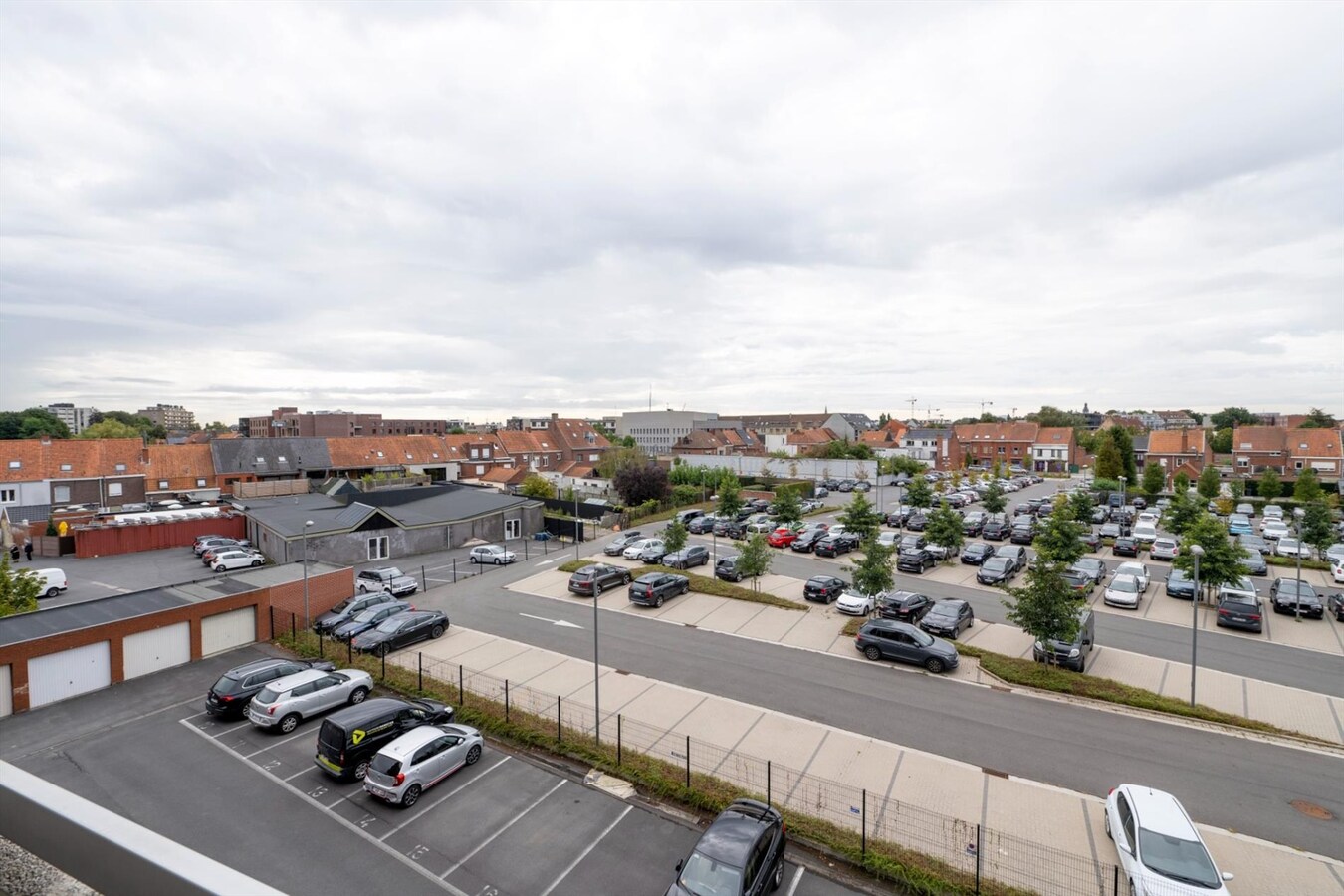 Appartement met 2 slaapkamers en autostandplaats te Roeselare 