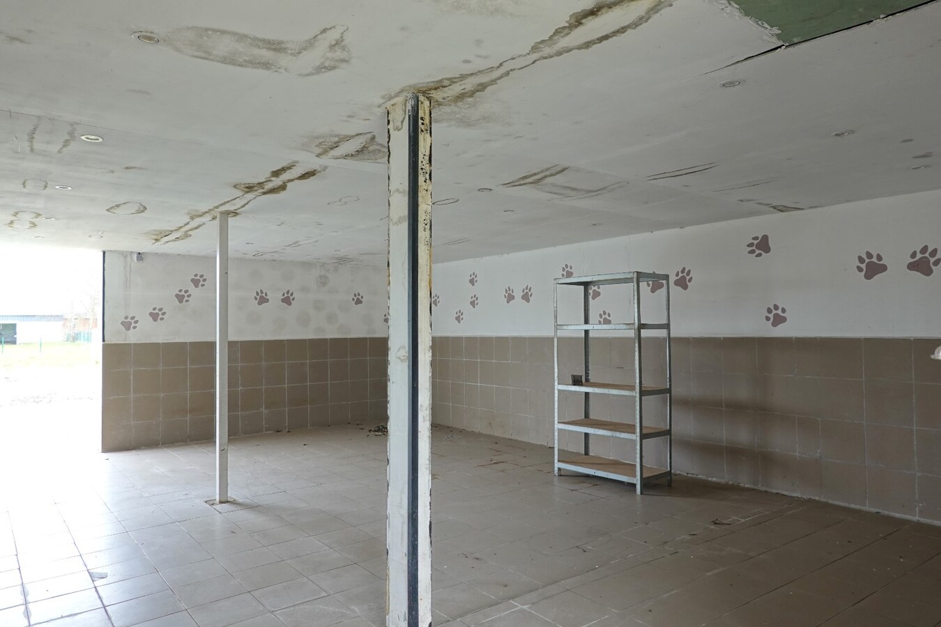 Te renoveren villa in bedrijventerreinzone voor KMO's 