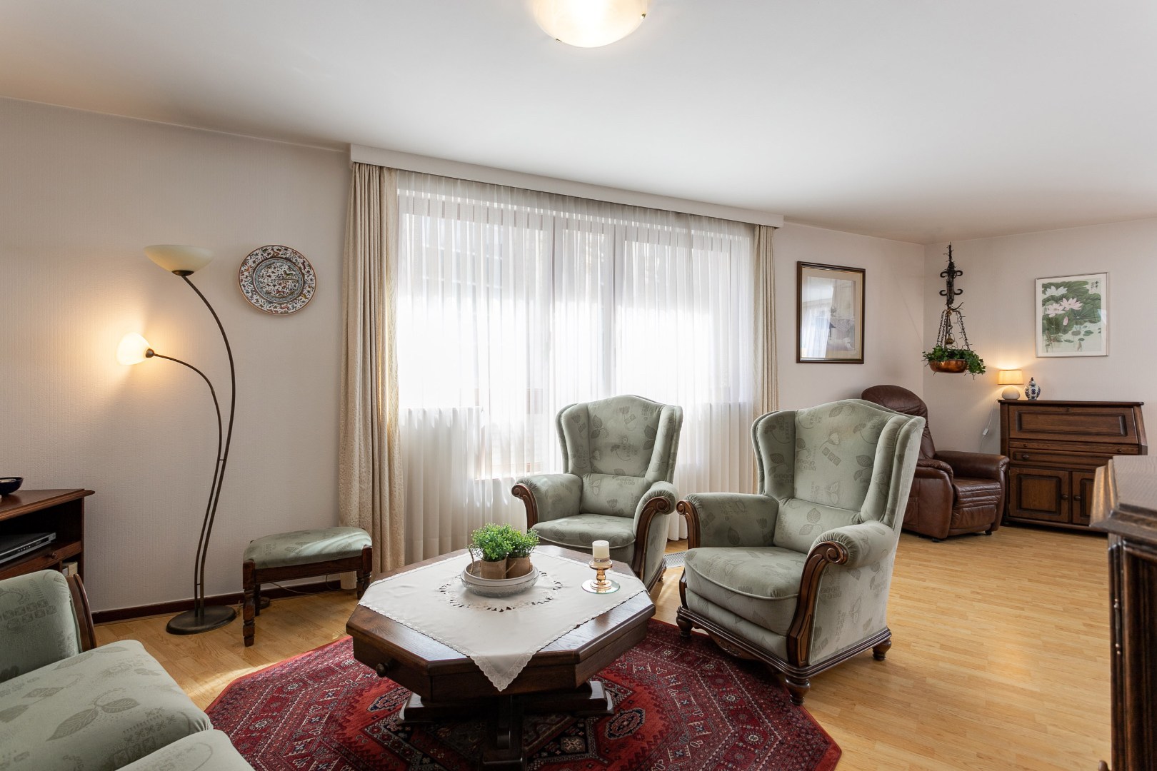 Ruim 3-slaapkamerappartement (EPC C) met terras en uniek zicht op de basiliek in hartje Halle 