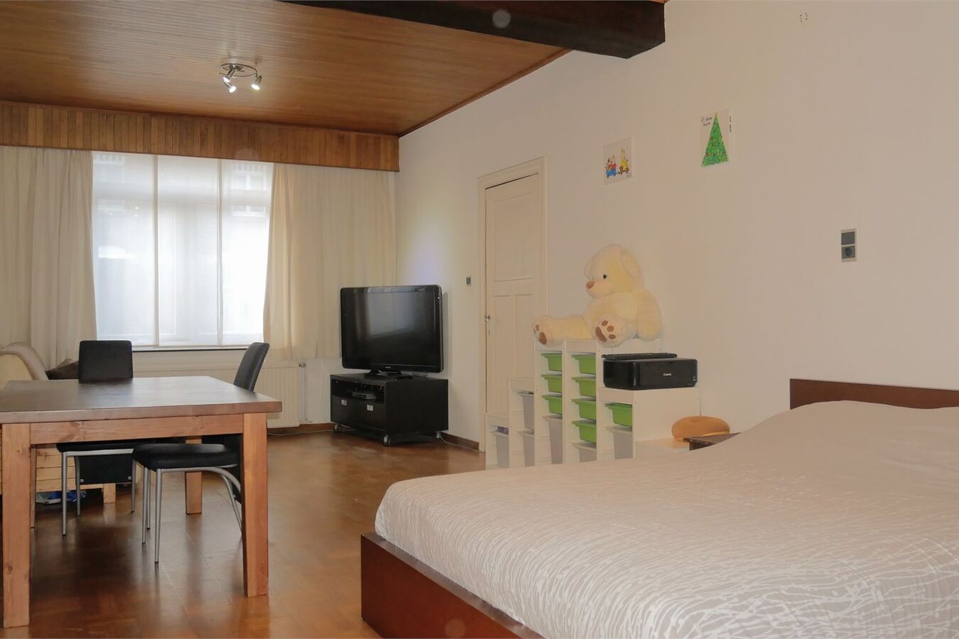 Karakteristieke, ruime gezinswoning op 930 m² 