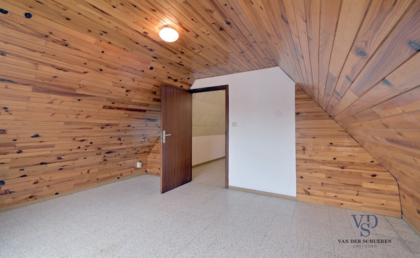 Ruime, degelijke woning 