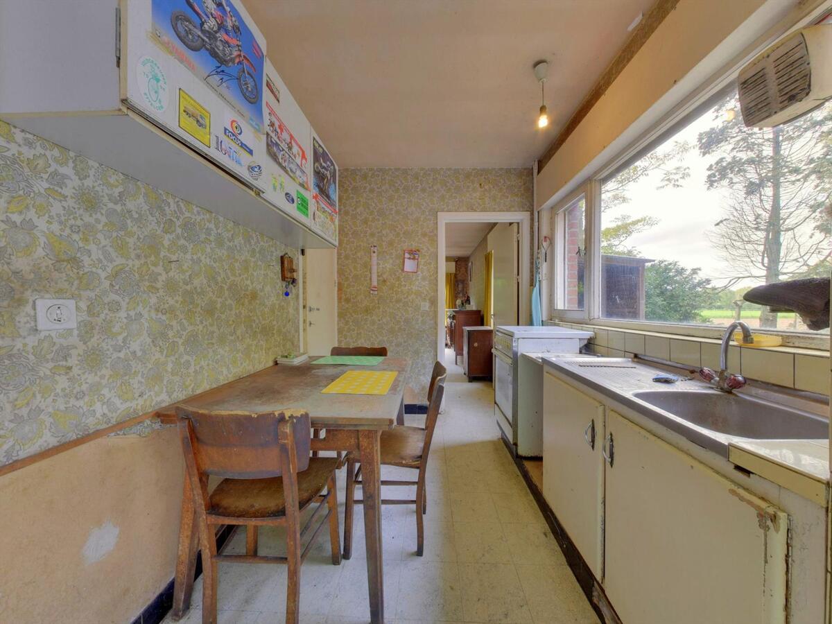 Te renoveren woning op prachtig groene ligging 