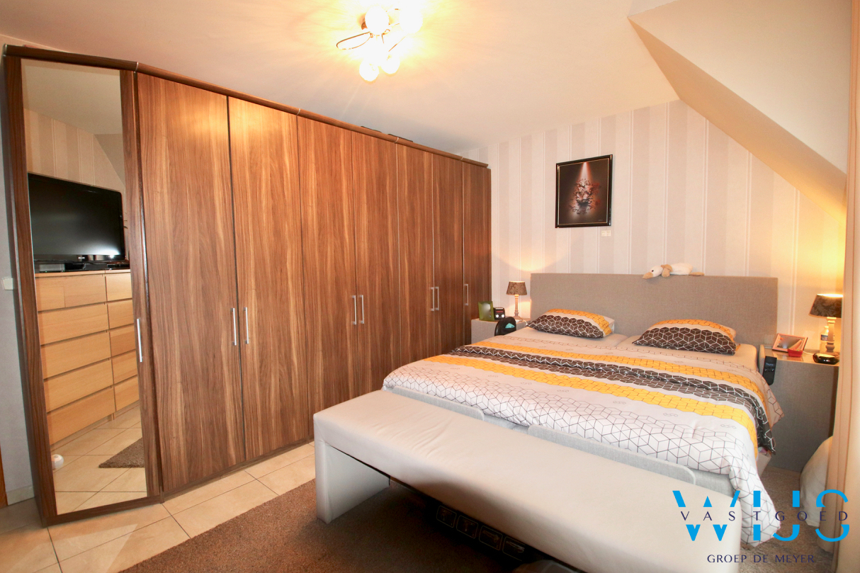 Instapklaar 3 slaapkamer appartement met terras te ERTVELDE ! 