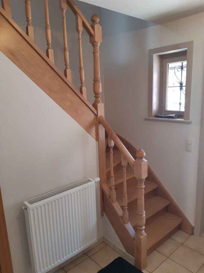 Goed gelegen woning met terras en tuintje. 