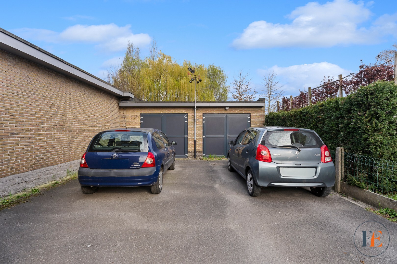 Appartement (135m²) met privatieve tuin(175m²) en garage 