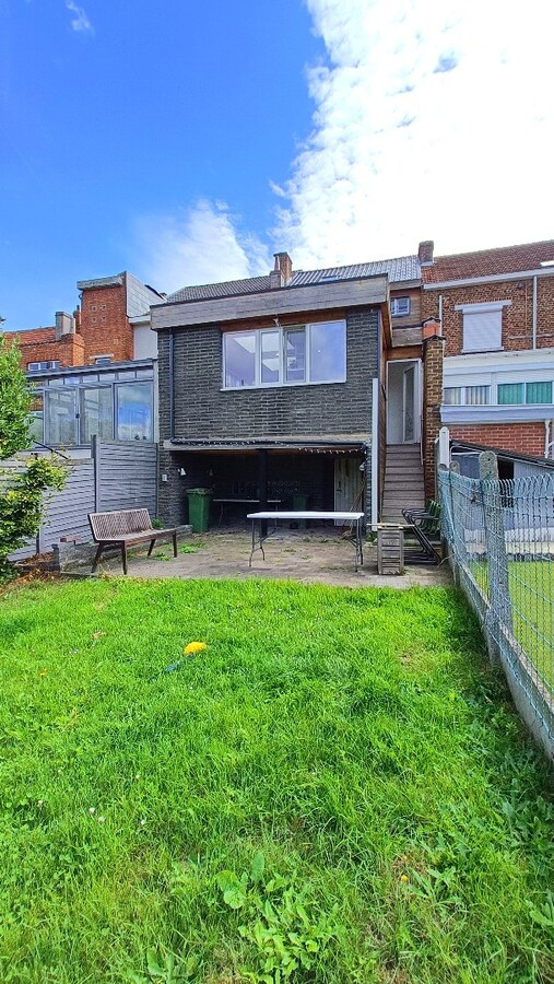 Woning met 3 slaapkamers, garage en tuin 