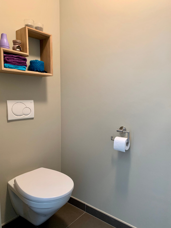 Ruime, eigentijdse Half Open Bebouwing. 