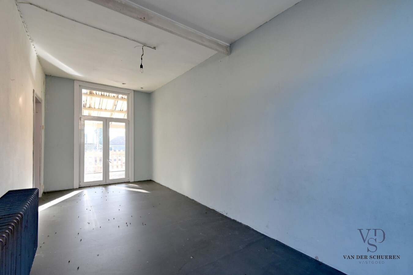 Ruime woning met tuin in centrum Eine ! 