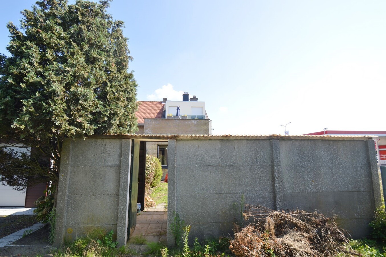 Te renoveren, gelijkvloers appartement met tuin - Knokke 