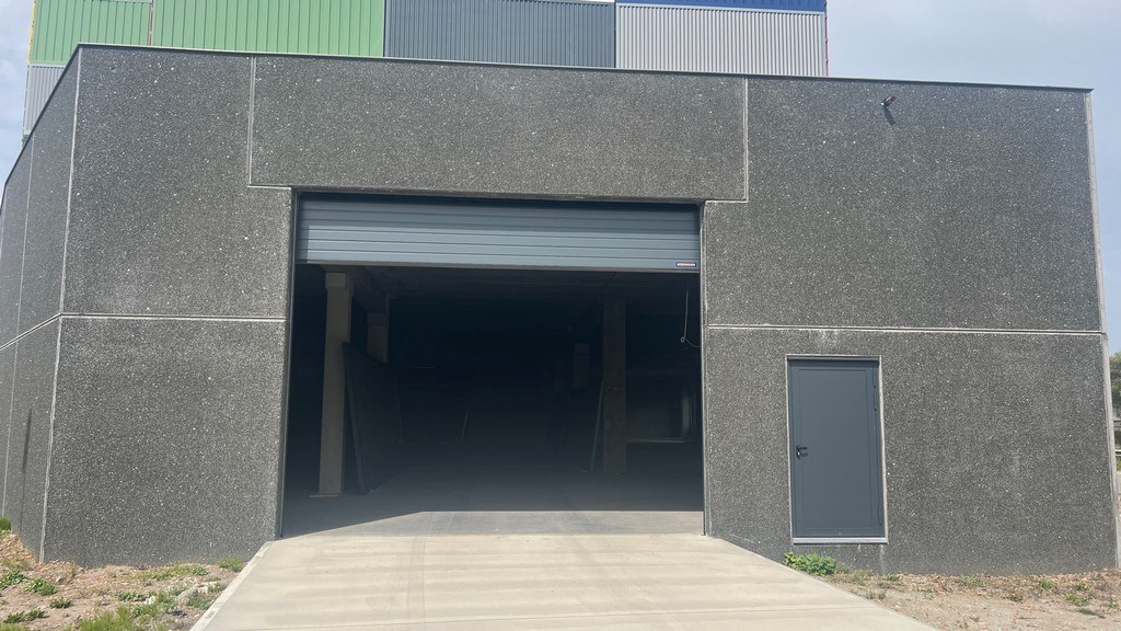 Nieuwbouw magazijnen te huur in de Pantserschipstraat in Gent