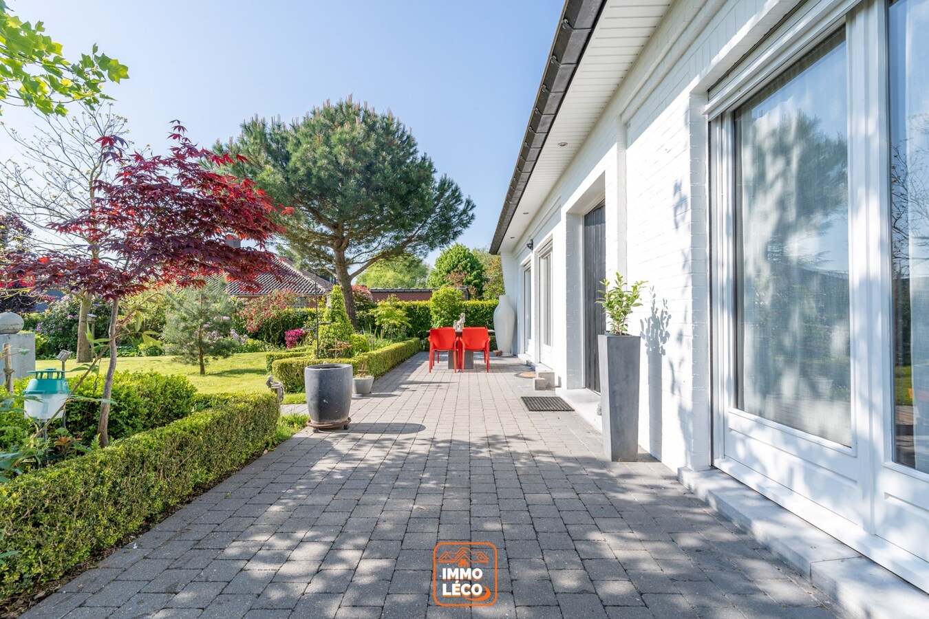 Superbe propriété « semi plain-pied » érigée sur une parcelle de 1823m2, COUP DE COEUR ABSOLU ! 