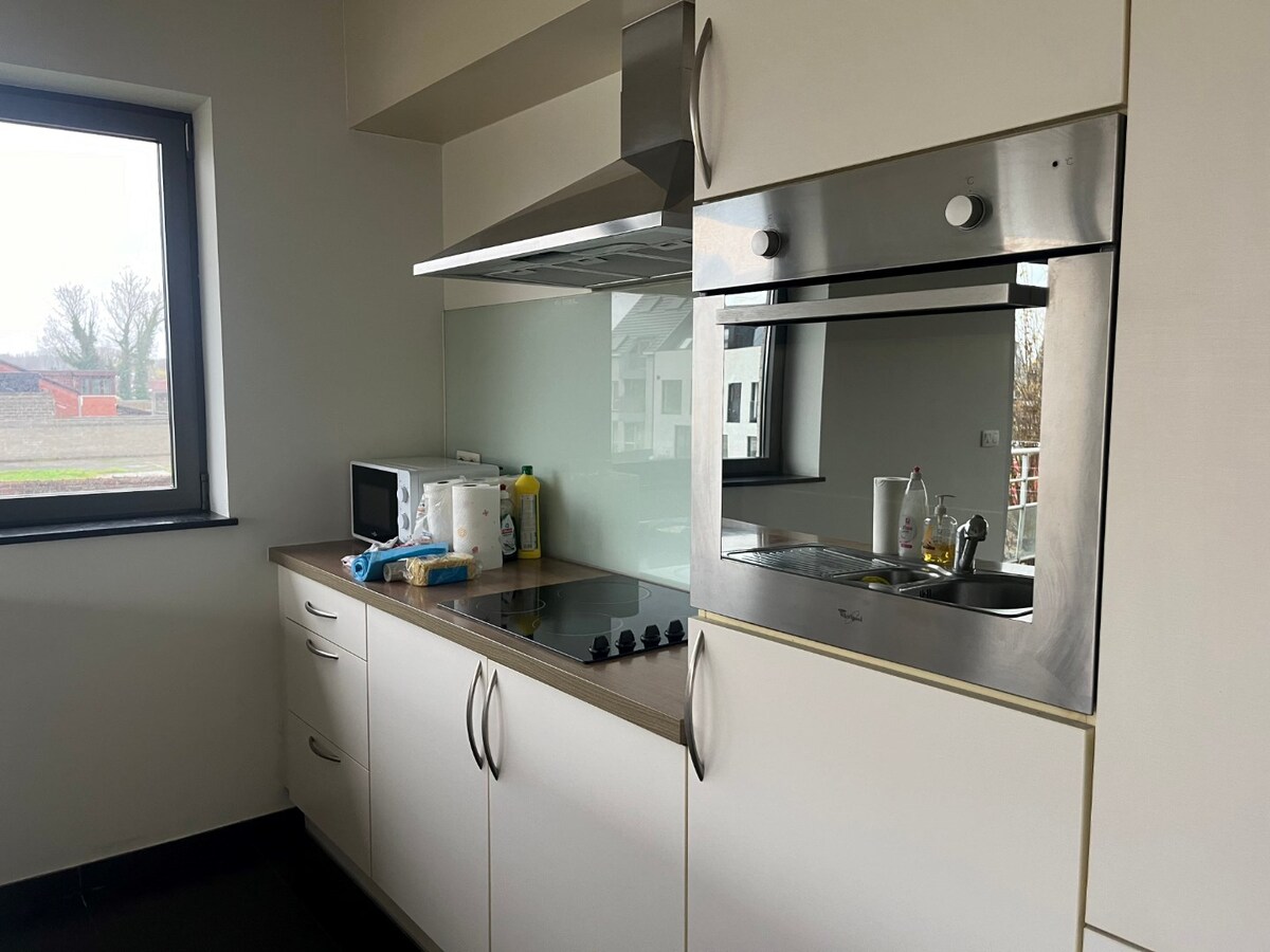 2-slpk-appartement op strategische locatie (incl. ondergrondse parking !!). 