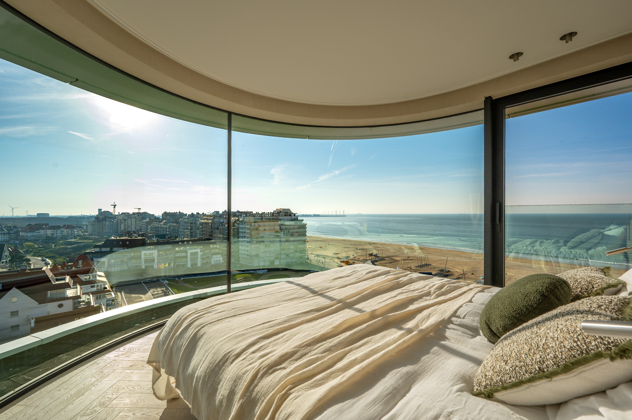Appartement en duplex exceptionnel à vendre avec vue panoramique dans la résidence Duinrésidence. 