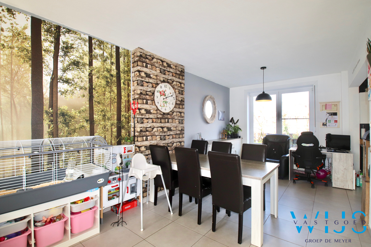 Instapklare bel-étage in HOB te Zelzate ! 