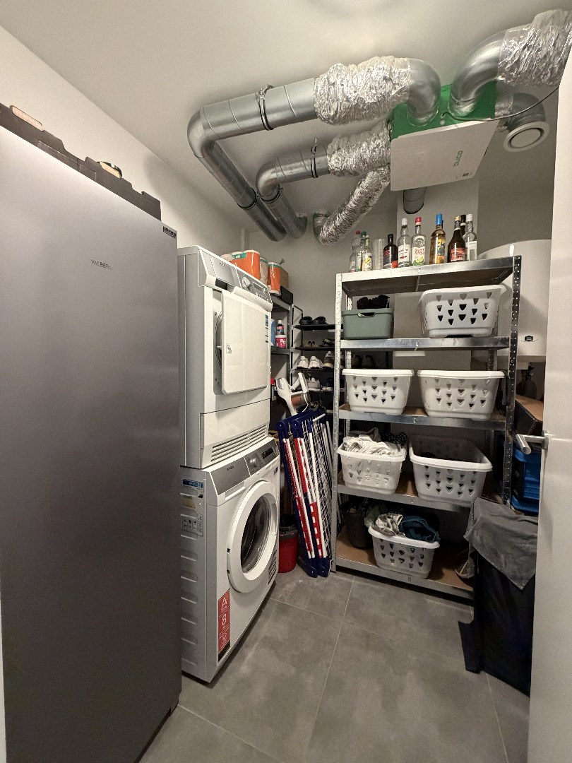 Recent en energiezuinig appartement met 1 slpk. en groot terras in Geel-centrum 