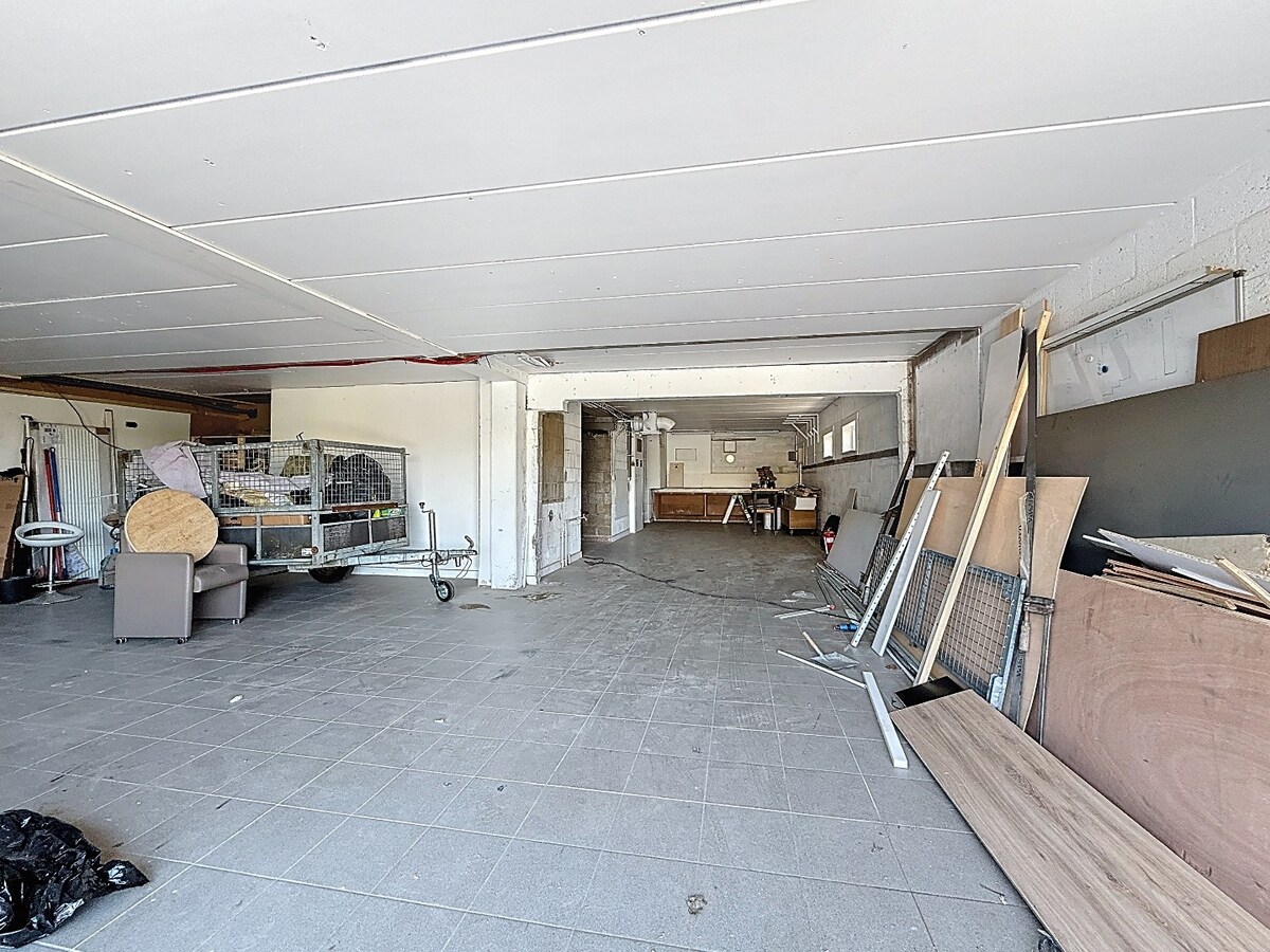 Ruime HOB met veel opslagruimte/garage te Zwalm 