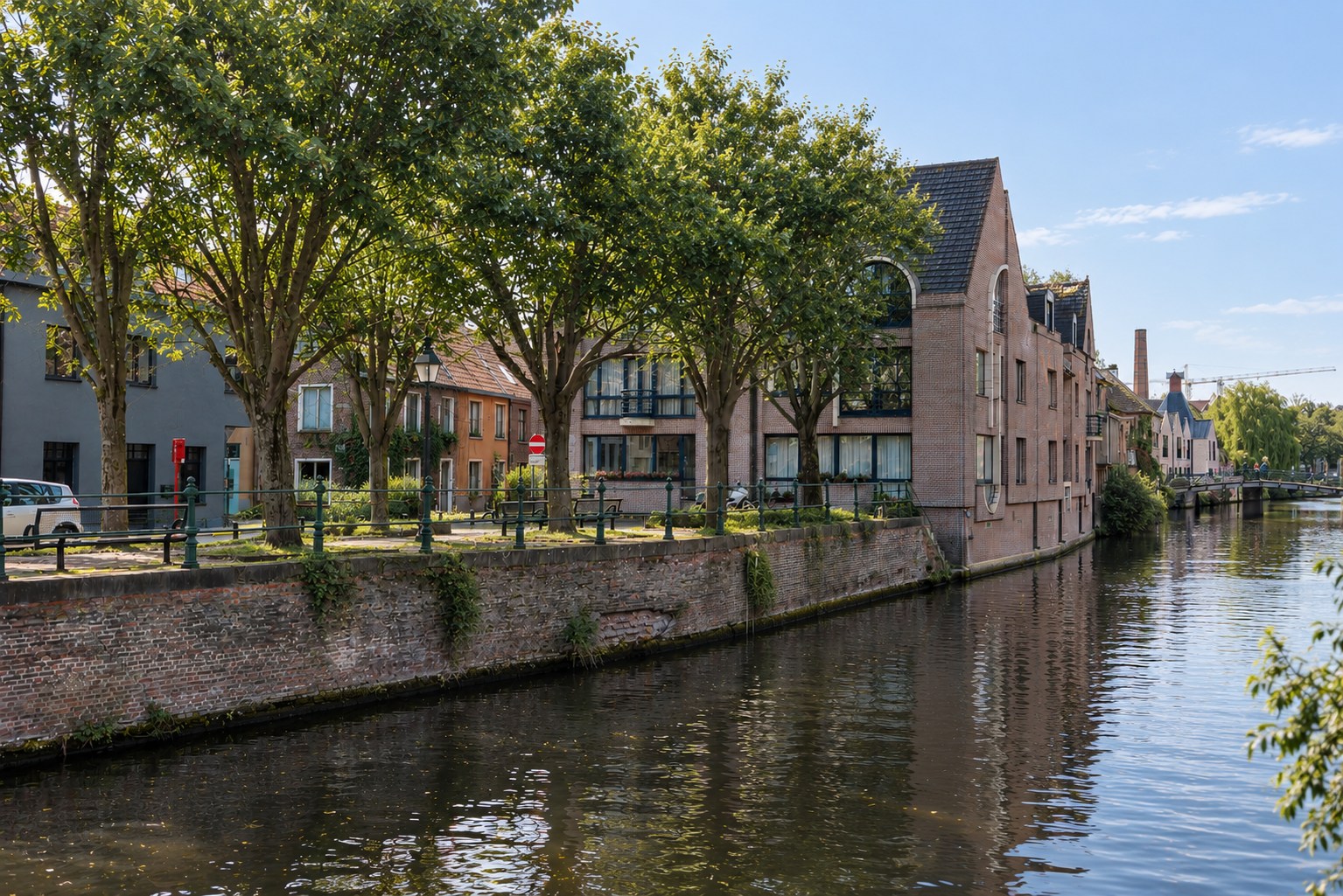 Twee-slaapkamerappartement aan het water 