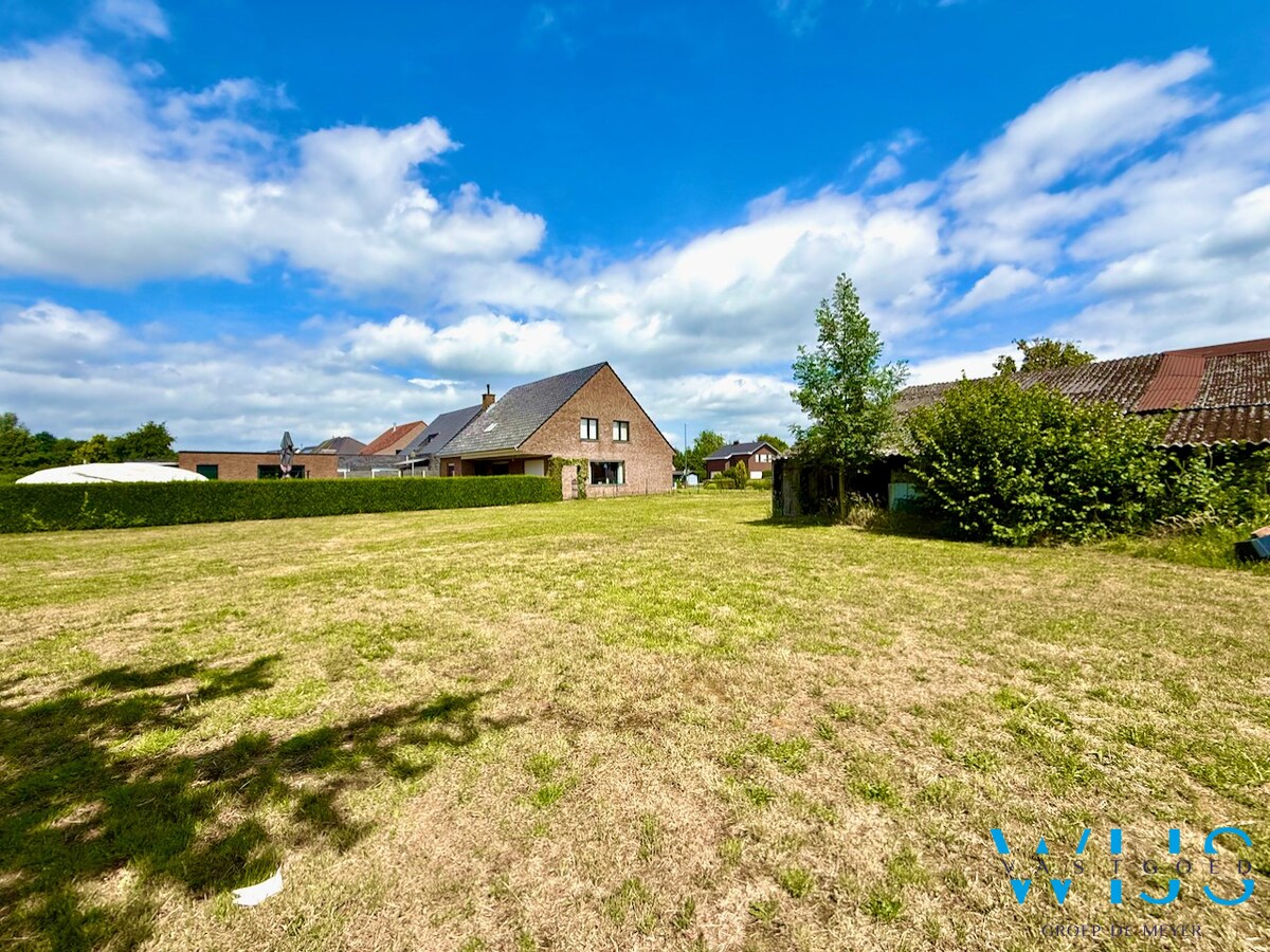 Bouwgrond van 1030m² op TOPLOCATIE ! 