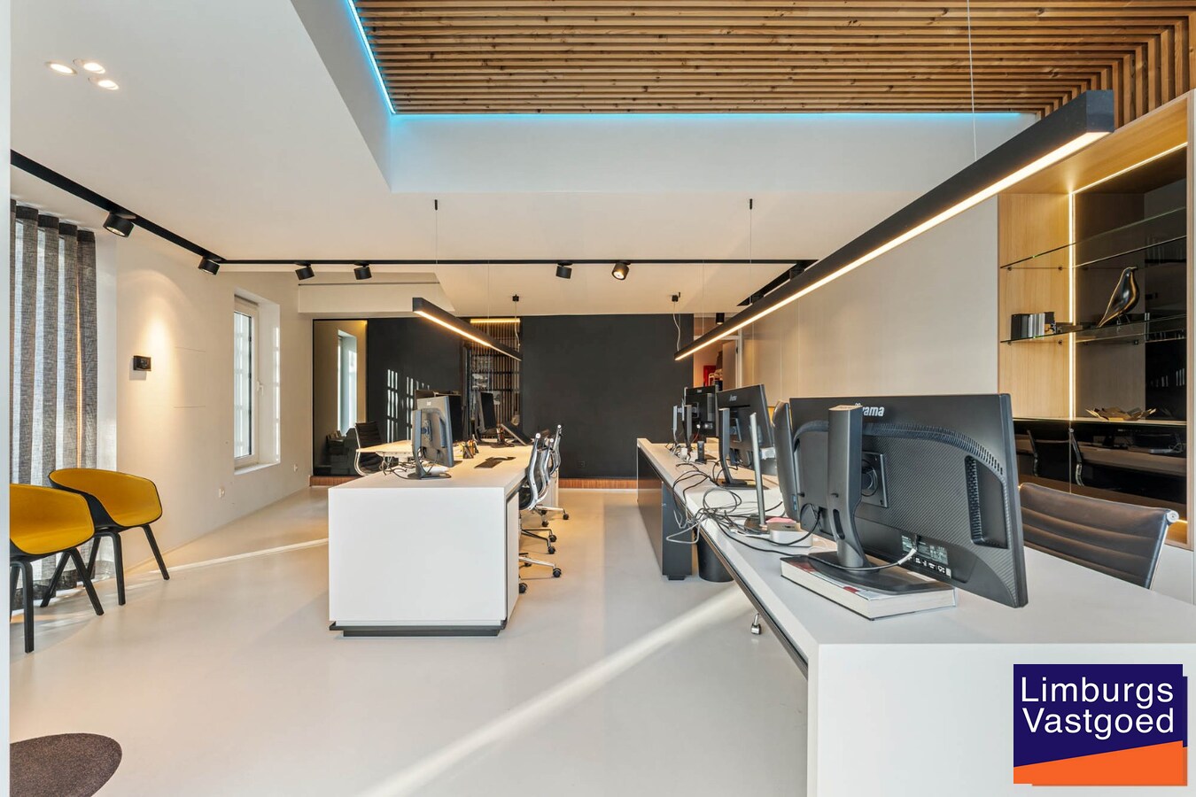 Modern instapklaar kantoor in Hasselt centrum met energielabel B, 