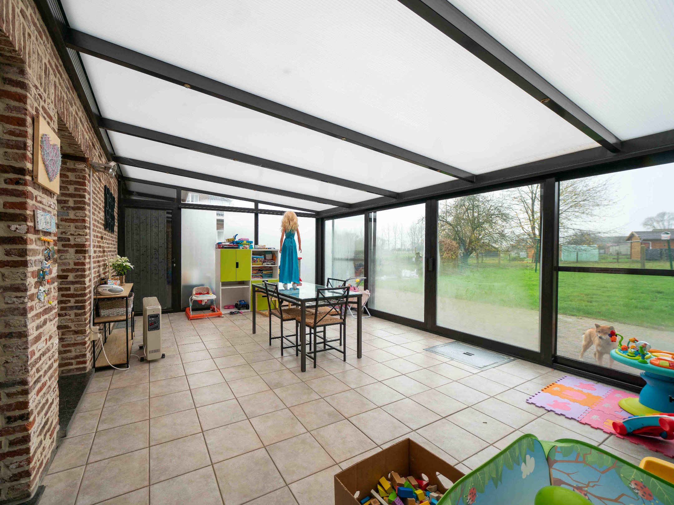 Eengezinswoning met 3 kamers, garage en tuin 