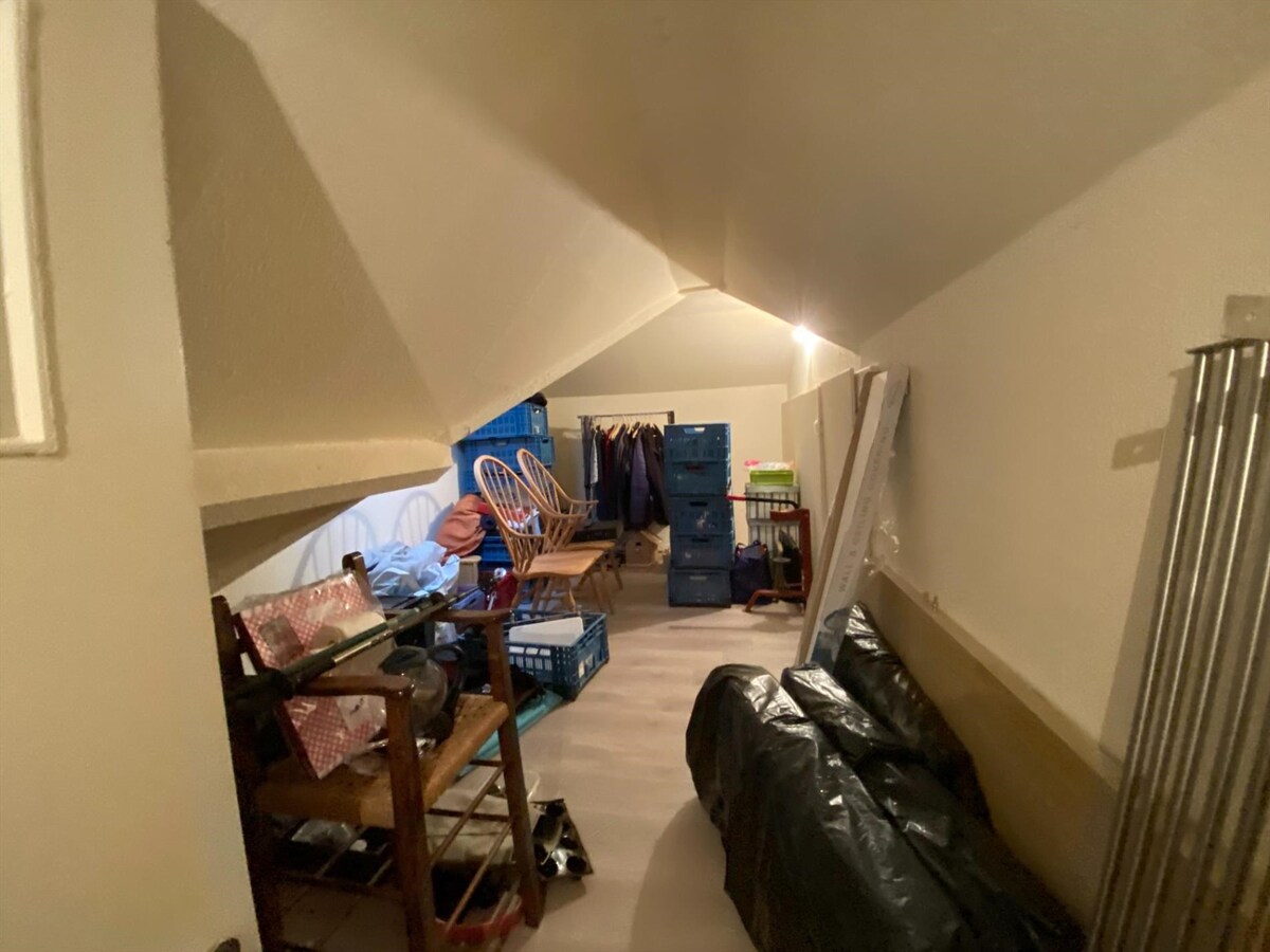 Rustig gelegen halfopen woning met zongerichte tuin 