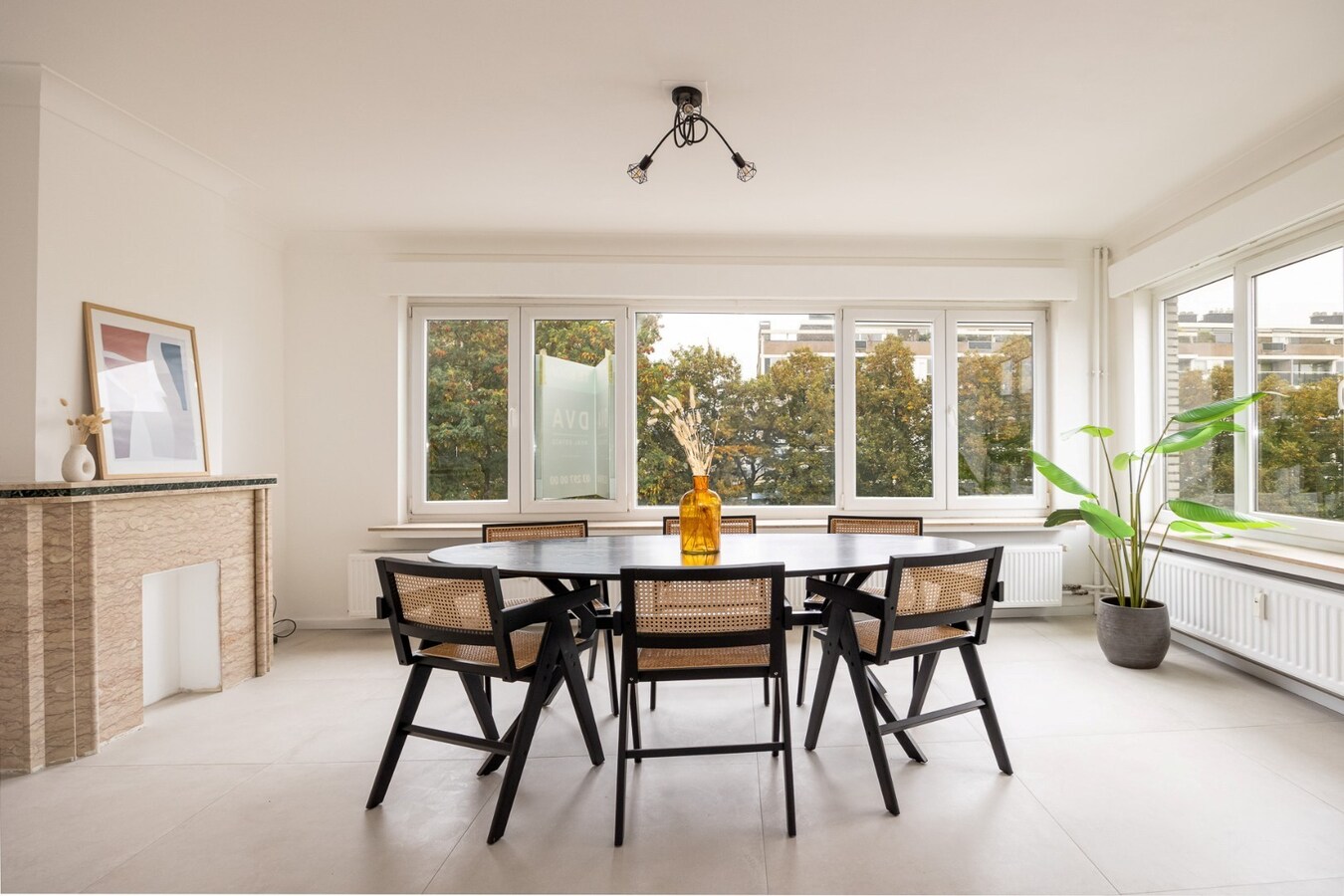 Gerenoveerd appt met 3 slpk te Berchem! 