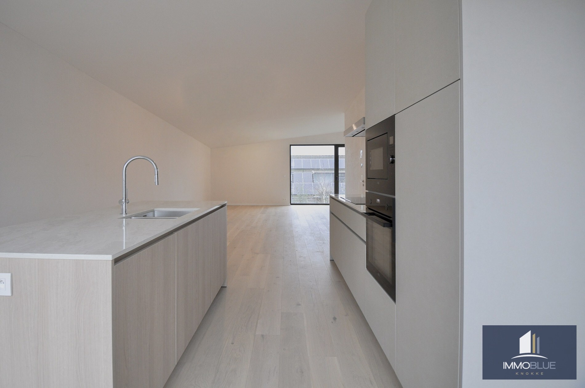 Nieuwbouw BEN-woning(bijna energie neutrale woning) in een autovrije, groene omgeving. 