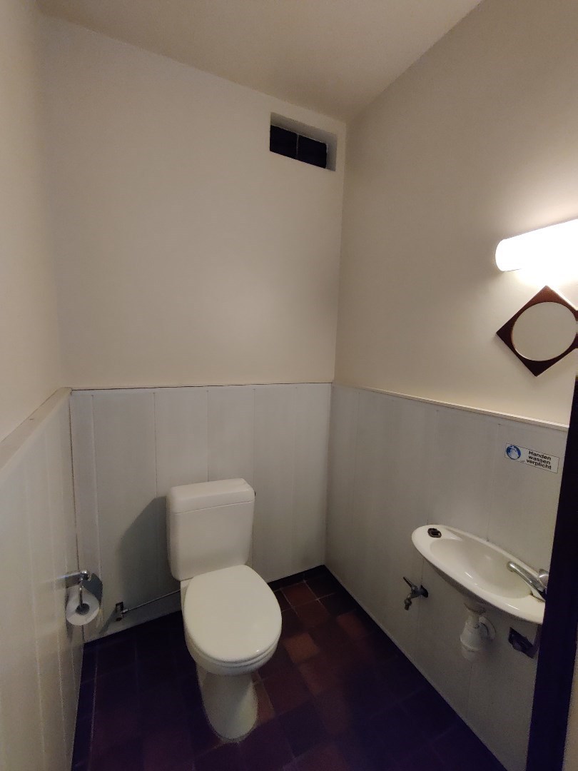 Perfect gelegen handelsruimte (87 m²) met veel mogelijkheden in het centrum van Geel! 