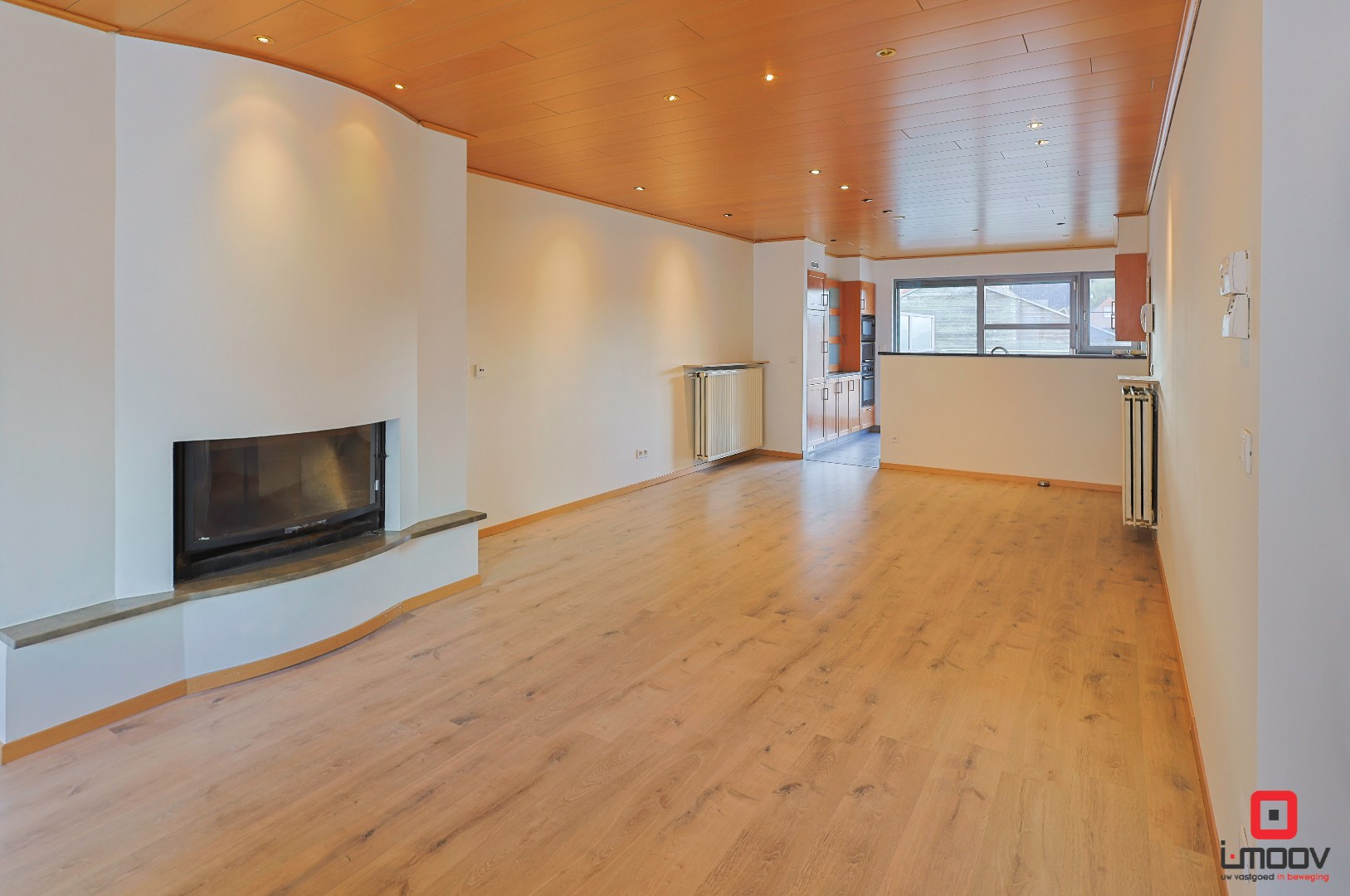 Bel-etagewoning met tuin, loods (450 m²) en tal van mogelijkheden 