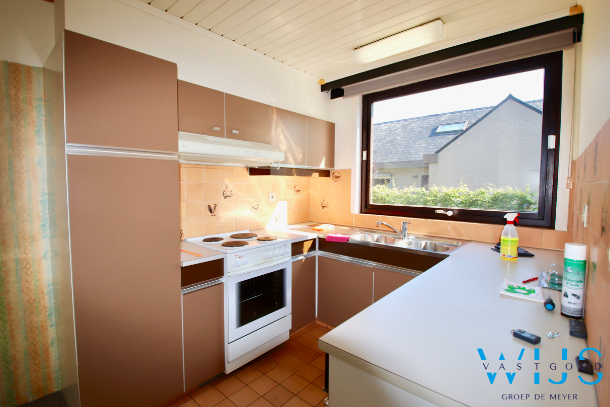 Ruime gezinswoning met 4 slaapkamers te Bassevelde ! 