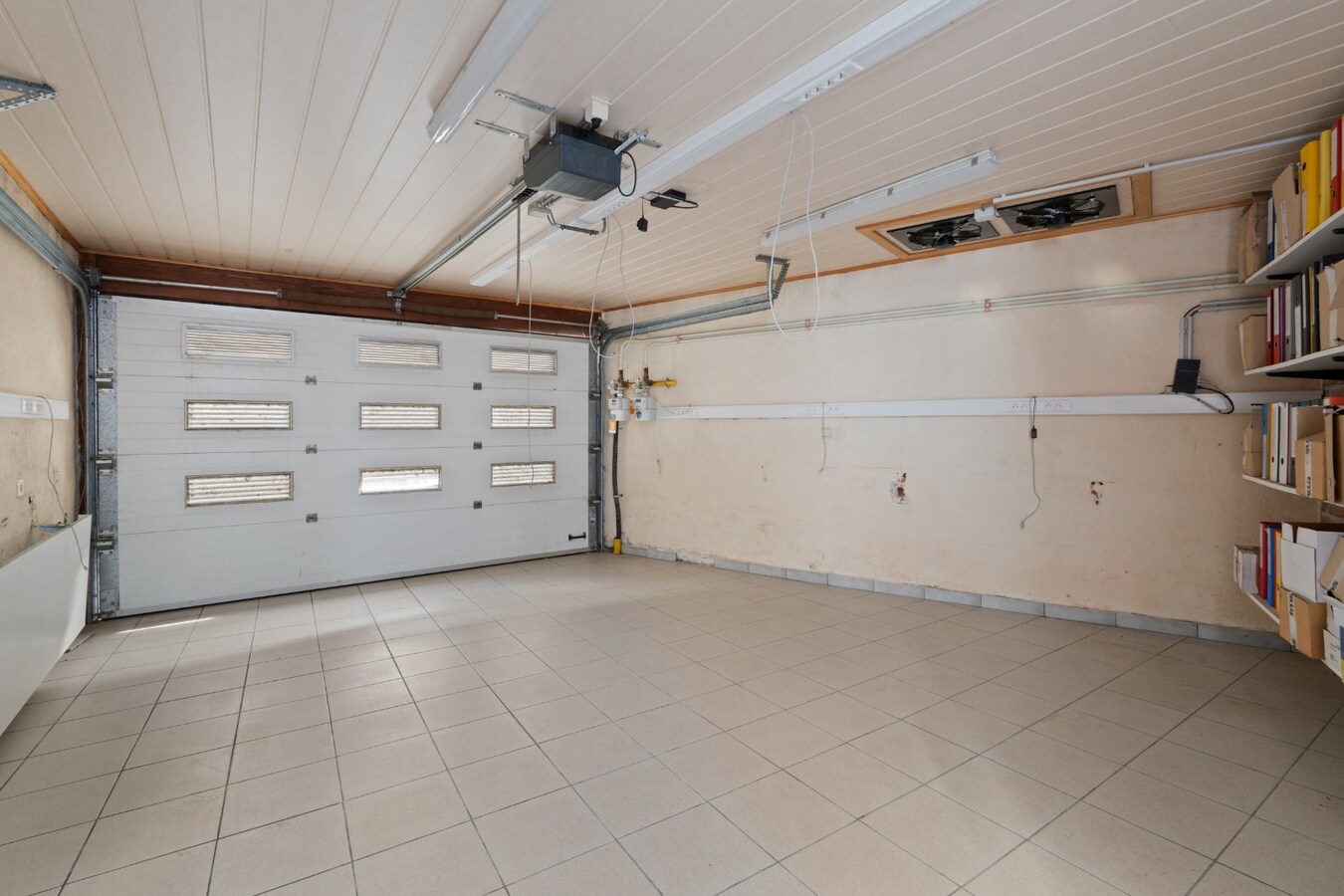 Handelswoning in centrum Zomergem! 