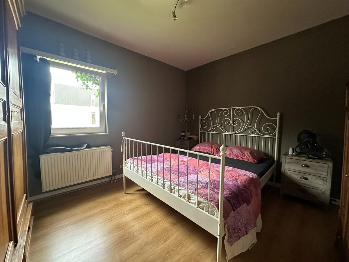 Appartement met 2 slaapkamers en ruim terras 