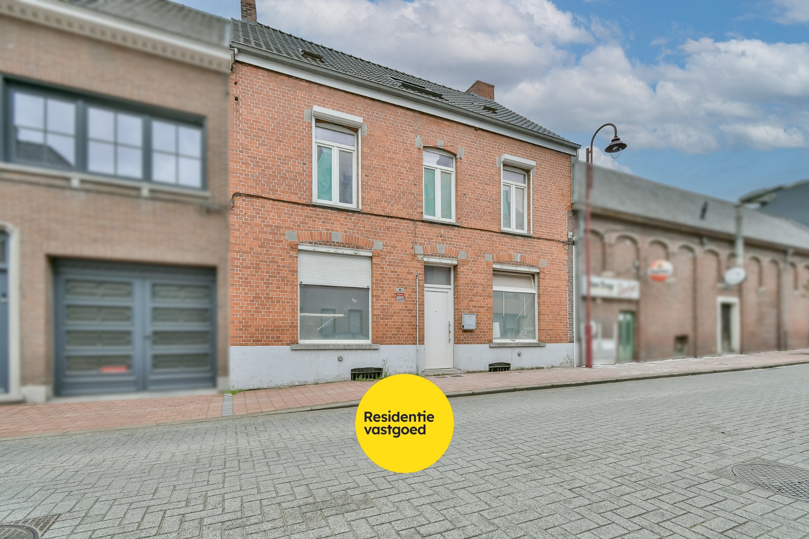 Ruime woning met bergen aan potentieel! 