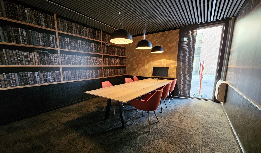 Kantoren te huur aan klaverblad in Gent