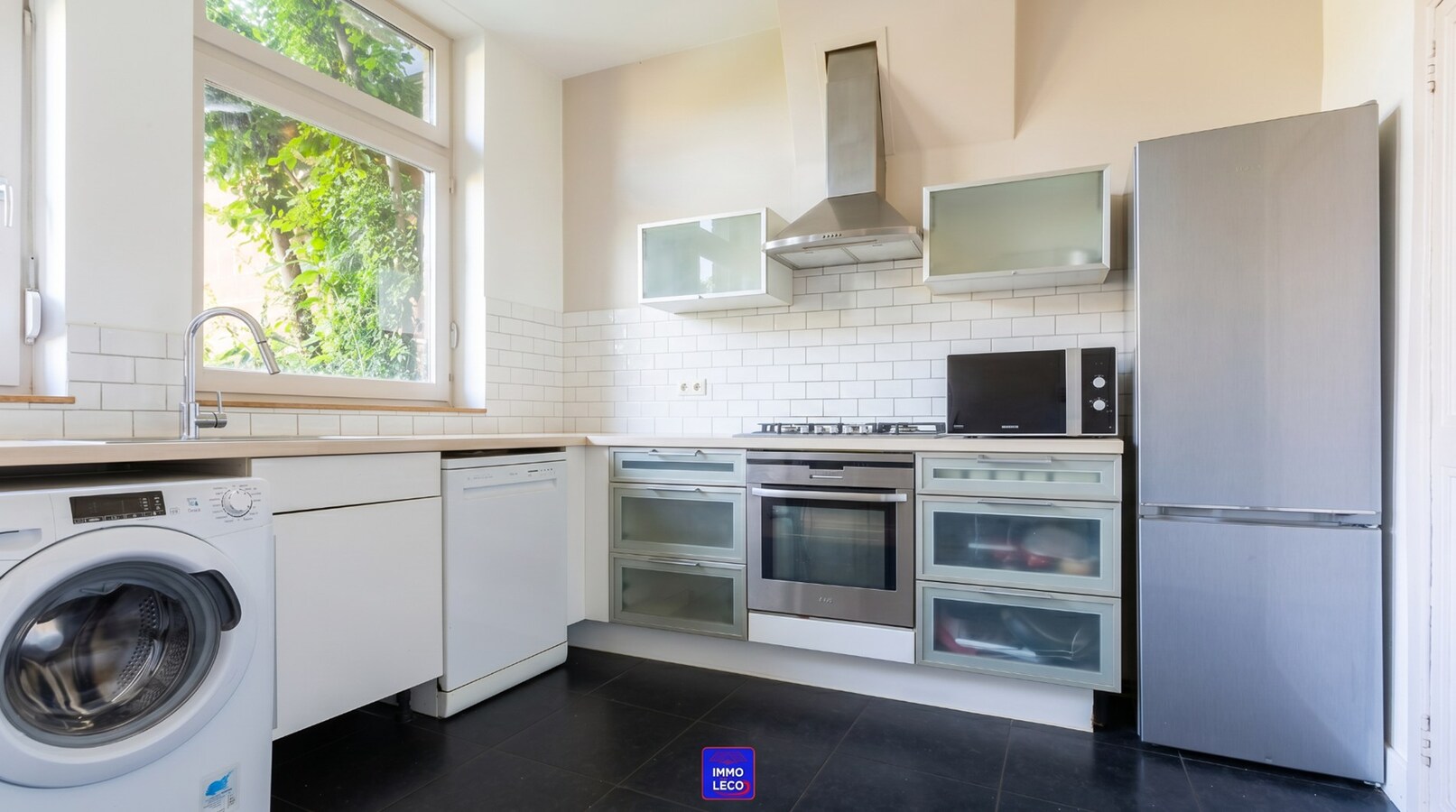 Maison de caractère avec jardin et garage, en plein centre-ville ! 