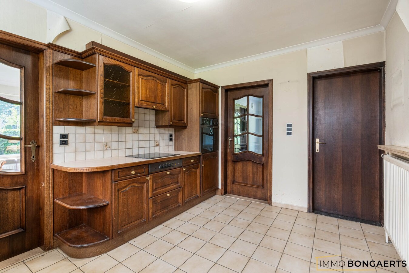 Rustig gelegen woning op een groot perceel 