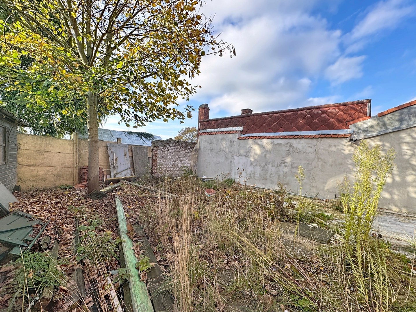 Volledig te renoveren of af te breken woning 