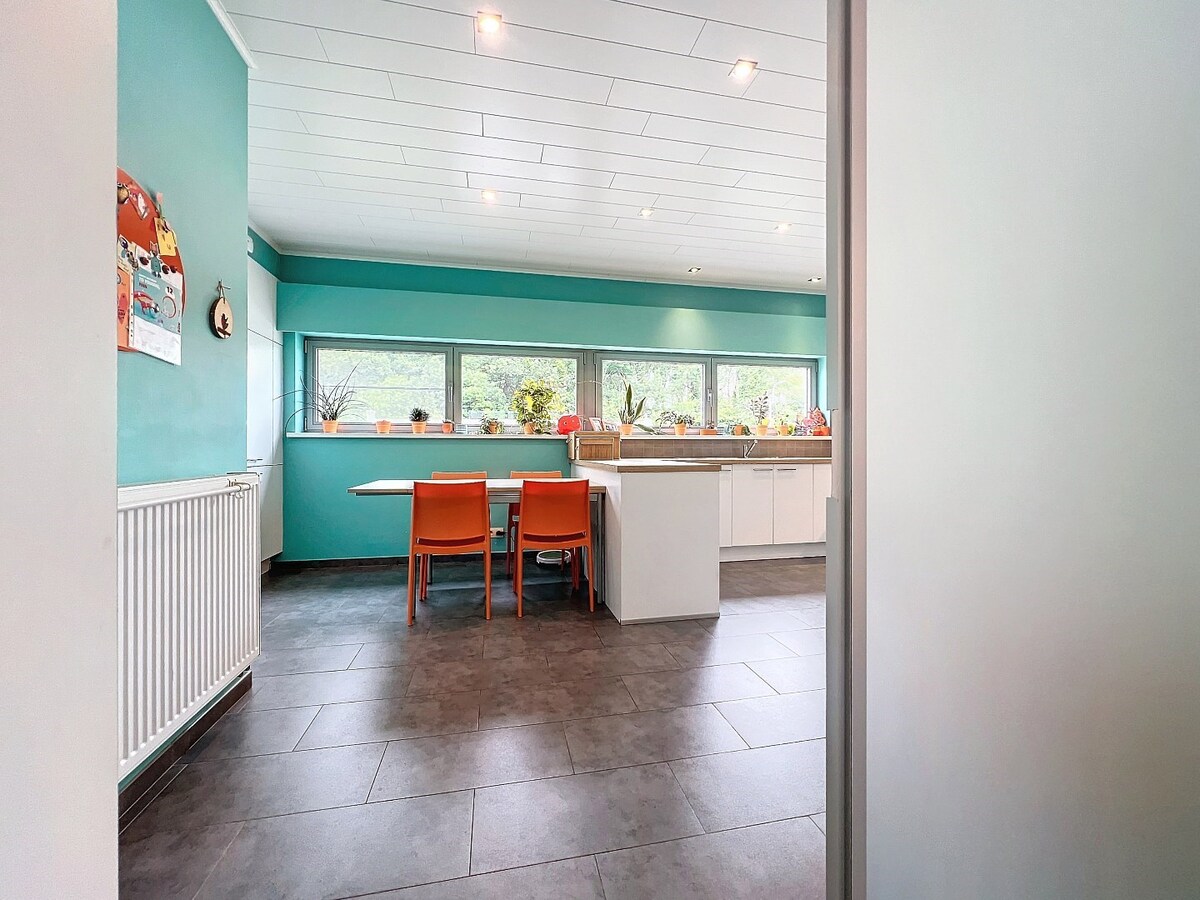 Recente, energiezuinige (label A) villa met groene achteruit te St.-Lievens-Houtem 