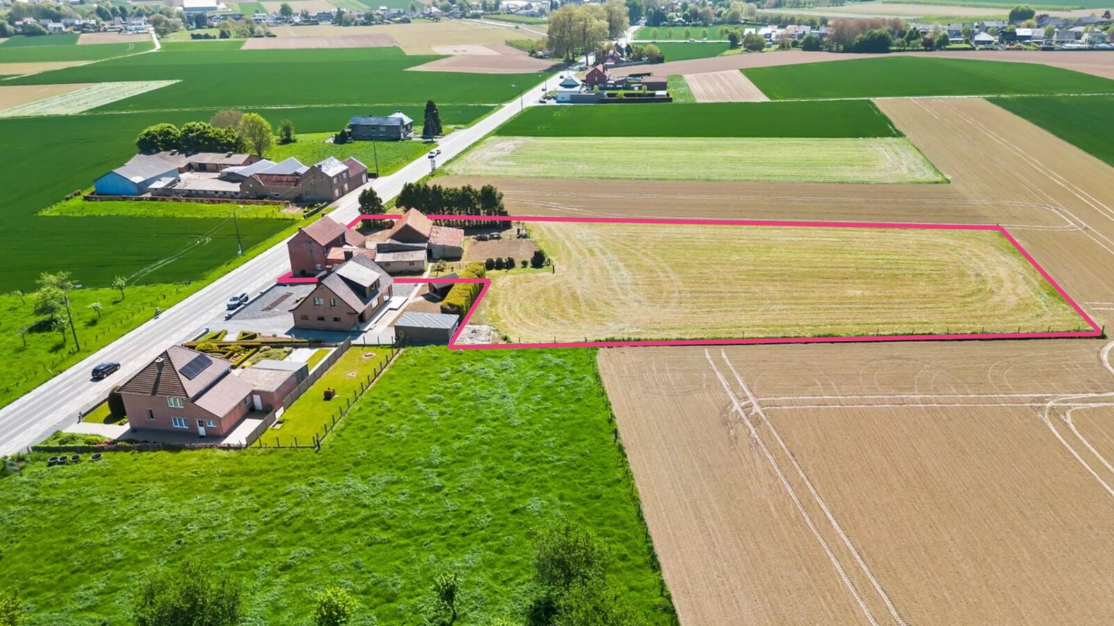 Renovatiewoning op perceel van 6854 m² 