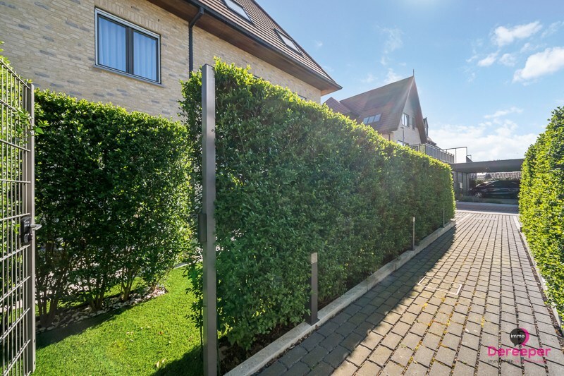 Prachtig instapklaar energiezuinig gelijkvloers appartement (2023) met tuin en 3 slaapkamers 