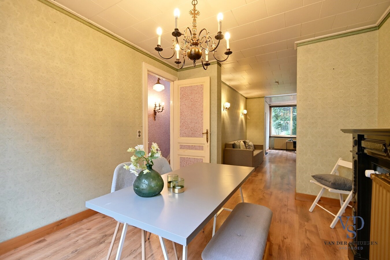 Bijzonder ruime stadswoning op gunstige ligging 