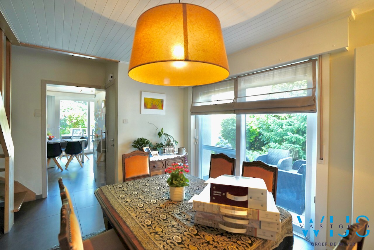 Praktisch en rustig gelegen woning met garage &amp; toffe tuin te Zelzate! 