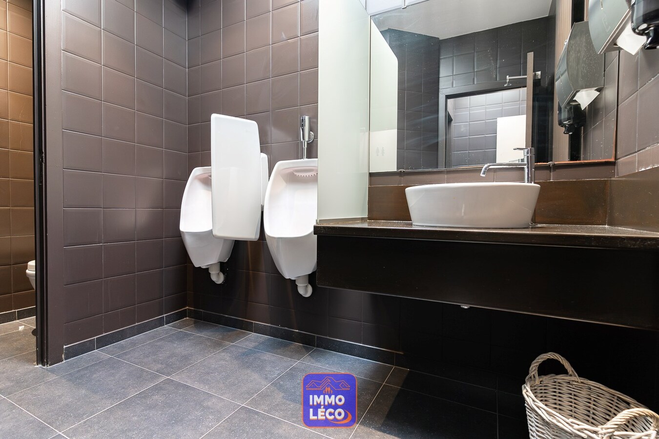 Immeuble de rapport avec commerce et habitation, à la Grand-Place ! 